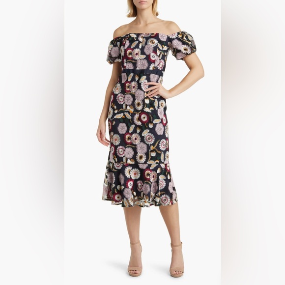 Sam Edelman Dresses & Skirts - Sam Edelman Helium Floral Embroidered Off the Shoulder Dress (Size 10)